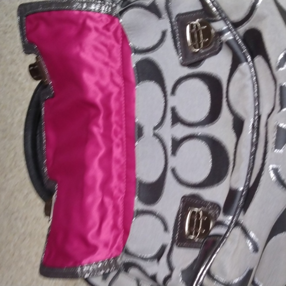 Coach Handbag - Picture 3 of 6